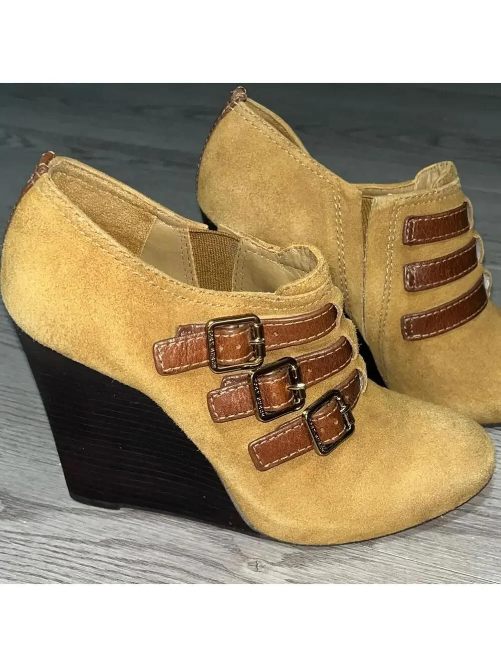 Tory Burch Gabriel High Wedge, Size 7M